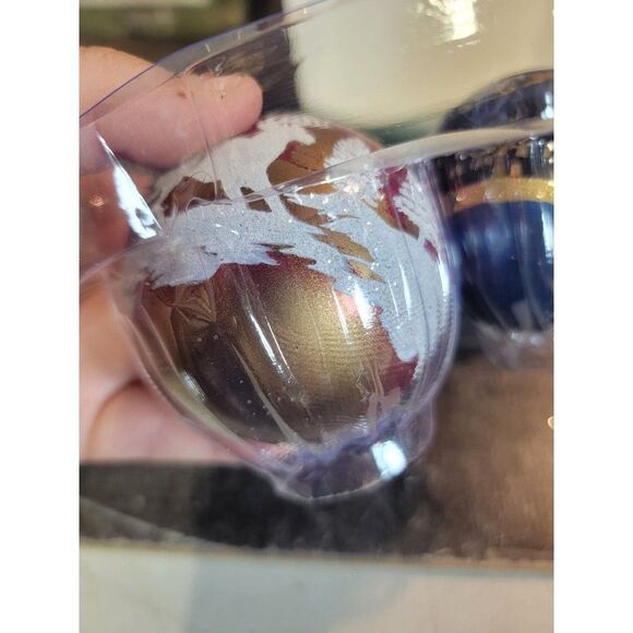 Krebs exclusive designer Santa Sleigh Ride City reindeer blown glass ball orname - Picture 7 of 7